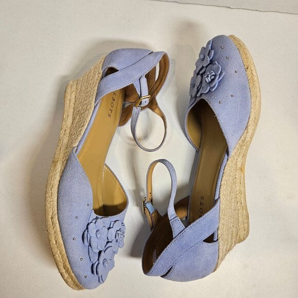 Talbots Sandals Womens 10 Light Blue Suede Flowers Strap Gold Buckle Studs Wedge - Picture 5 of 11
